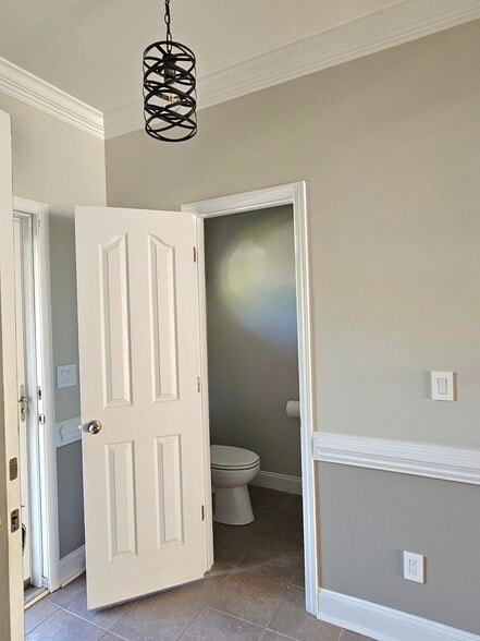 1/2 bath - 5817 Fox Point Cir