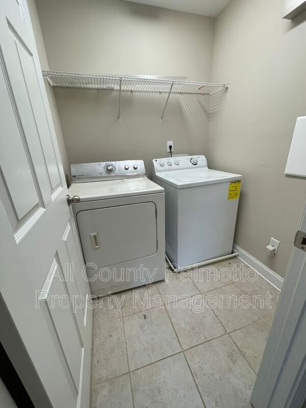 Building Photo - 4168 Veritas St