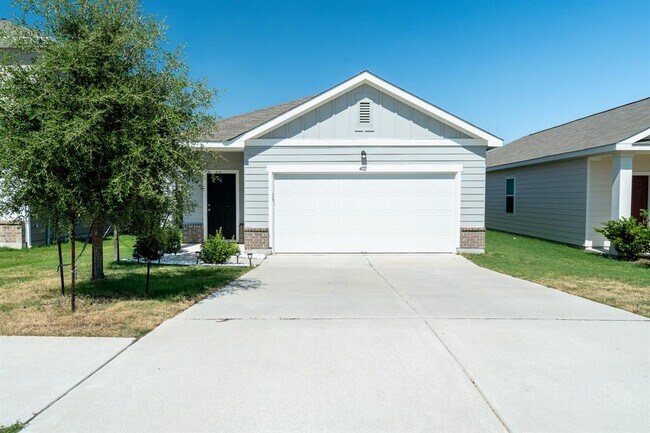 Building Photo - 402 Gemsbok Rd