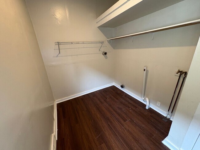 Building Photo - Updated 4 bed 1.5 Bath in Omaha