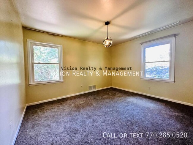 Building Photo - Move in Ready 4BD/2BA Home: Jonesboro