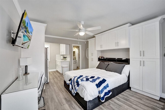 Building Photo - 329 Connecticut St