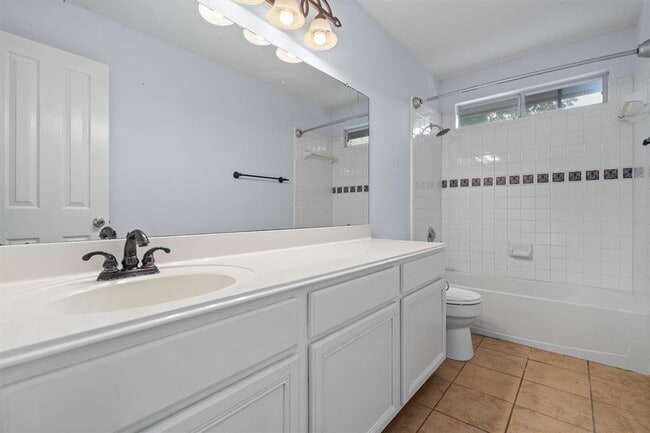 Building Photo - 1213 Red Ranch Cir