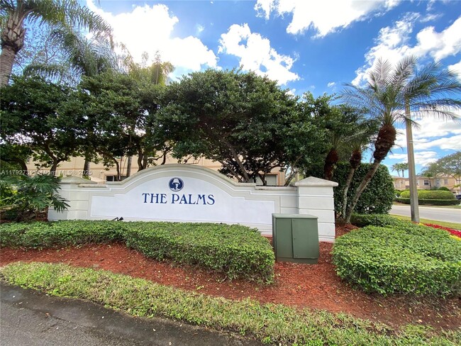 Building Photo - 895 NW 170th Terrace