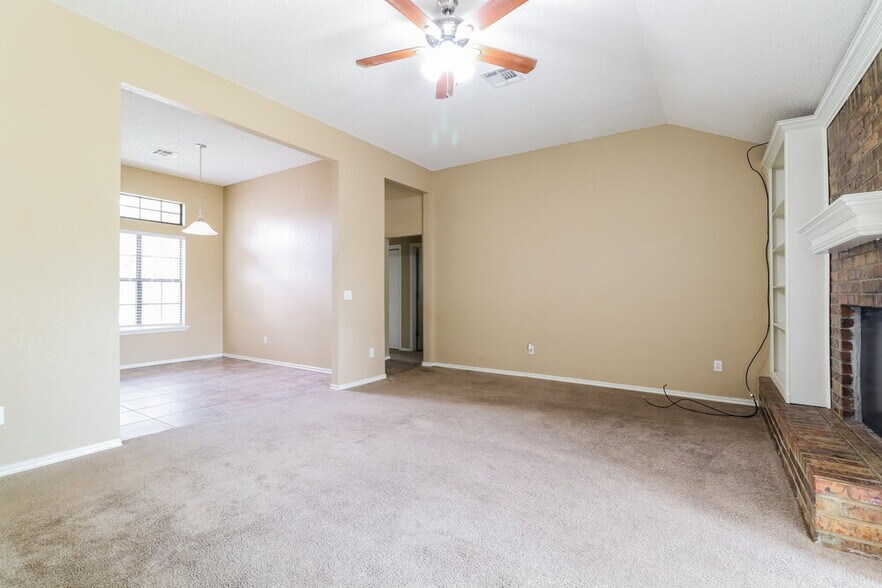 Building Photo - 324 Marrgate Dr