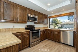 Building Photo - 17301 Peach