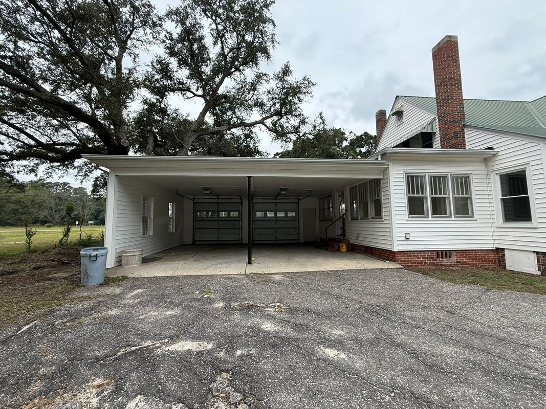 Building Photo - 8191 E Highway 19