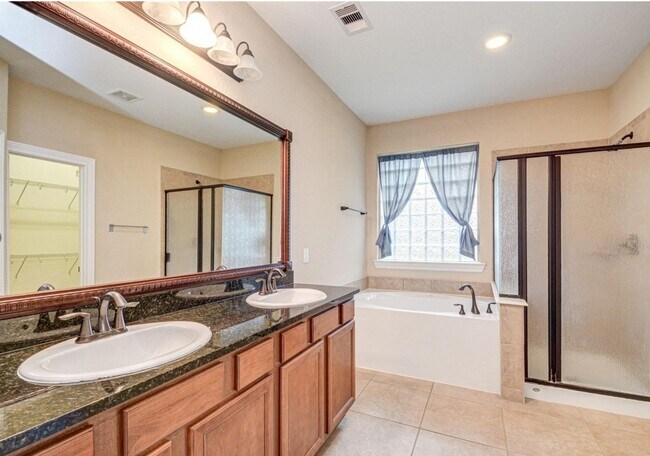 Building Photo - 199 Pinto Point Dr