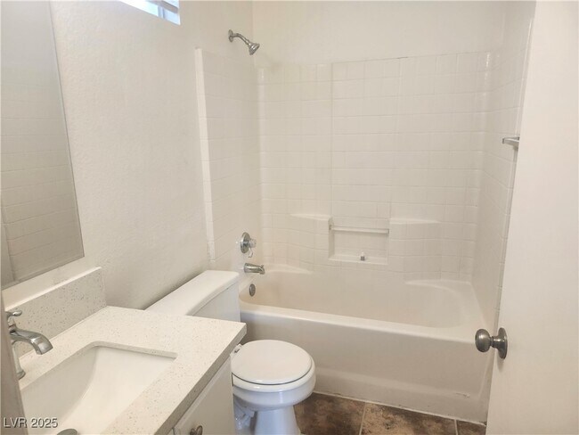 Building Photo - 216 Breezy Shore Ave