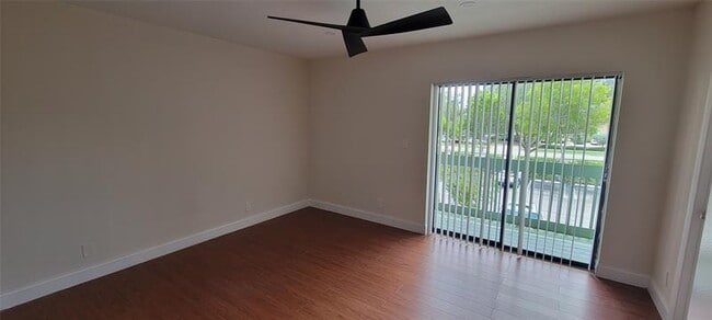 Building Photo - 11427 Royal Palm Blvd