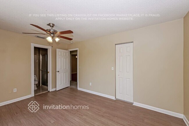 Building Photo - 5131 SW 101st Terrace