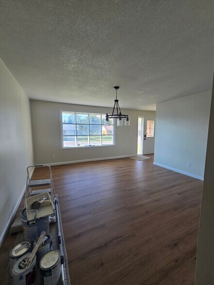 Building Photo - 1803 Mound Rd