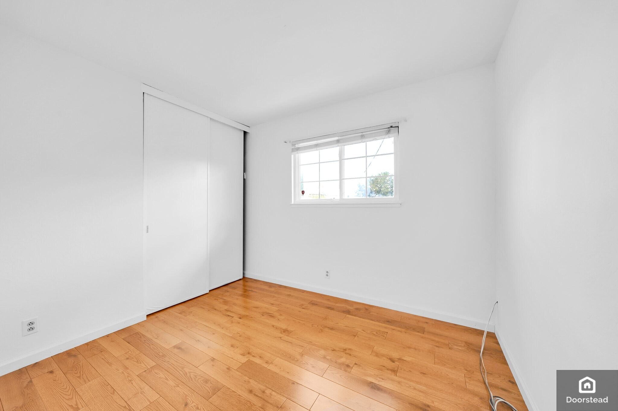 Building Photo - 3273 Cropley Ave