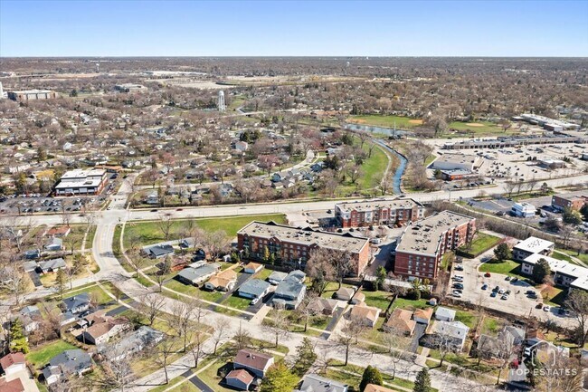 Building Photo - 3501 Wellington Ct