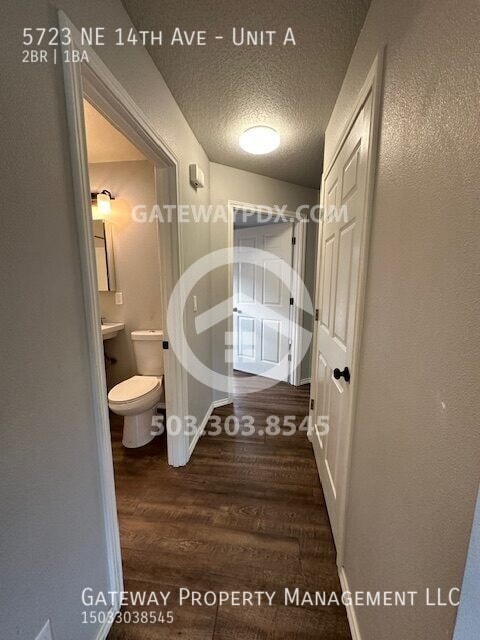 Building Photo - 5723 NE 14th Ave