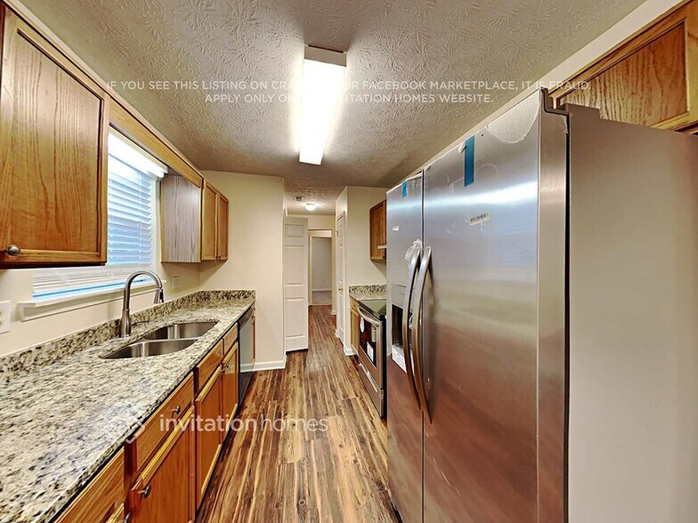 Building Photo - 175 Green Cir