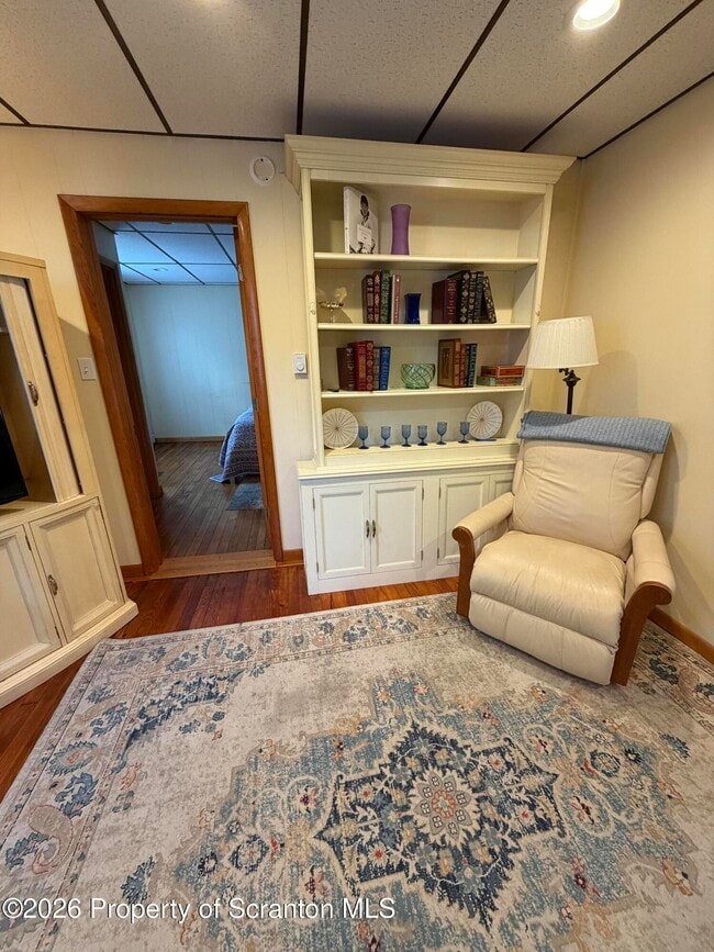 Building Photo - 711 Main St