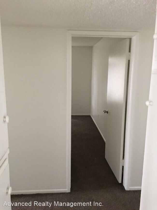 Building Photo - 1001 W Columbus St