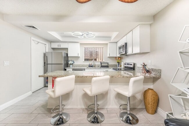 Building Photo - 4441 Rich Dr