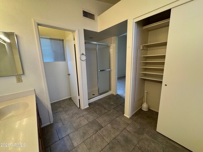 Building Photo - 24 W Melody Ave