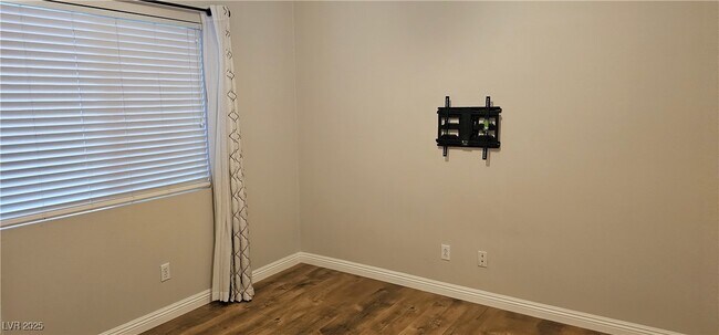Building Photo - 10618 Bonnyhill St