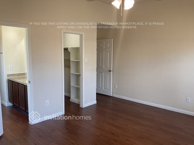 Building Photo - 4026 Hawthorn Arbor Ct