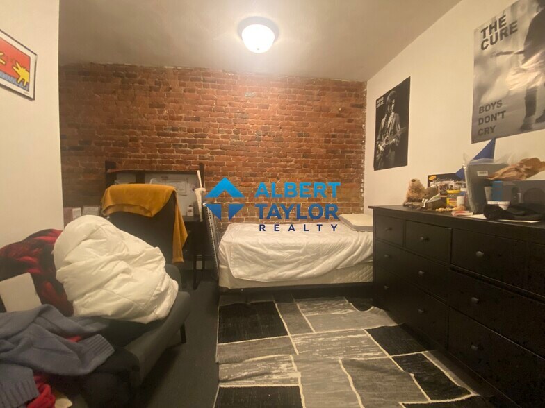 Building Photo - 612 Columbus Ave