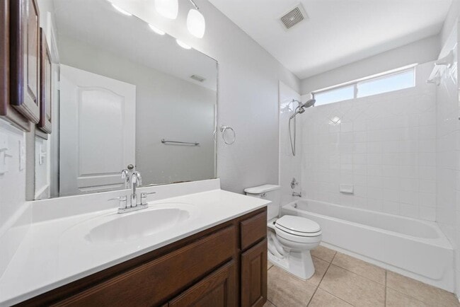 Building Photo - 7404 Journeyville Dr