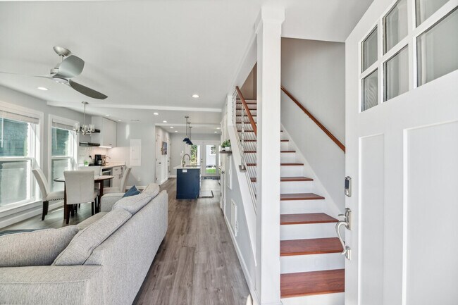 Building Photo - 111 Hanover St