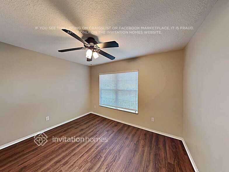 Building Photo - 3017 Park Ridge Ave