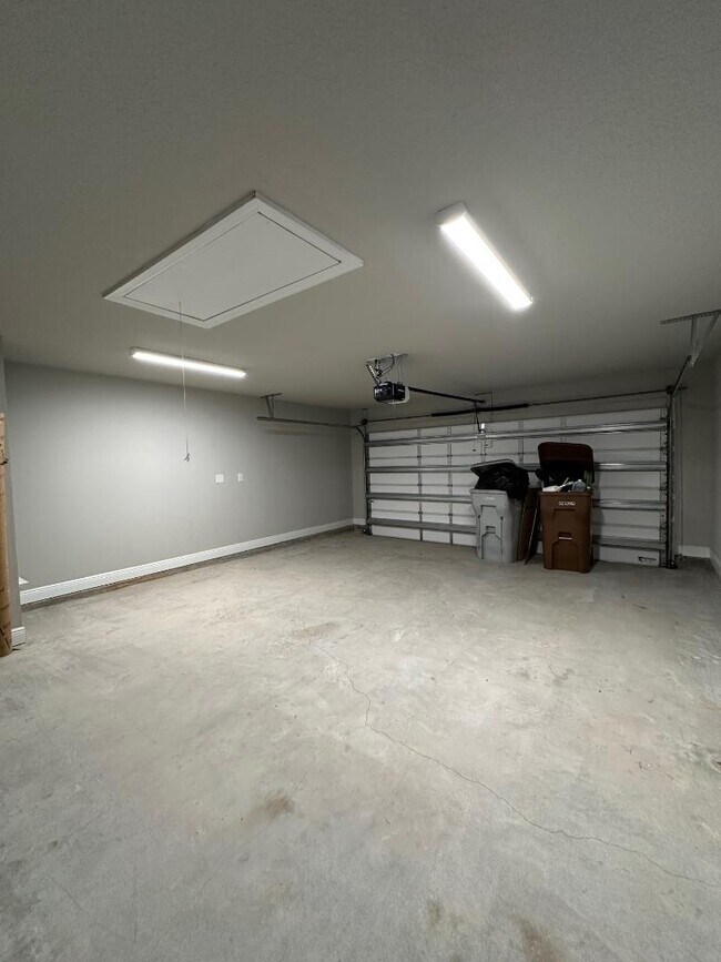 Building Photo - 7299 Gordon Evans Rd
