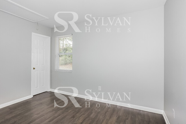 Building Photo - The Lifestyle You Deserve.