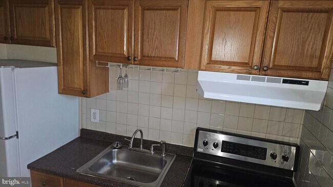 Building Photo - 787 Smylie Rd