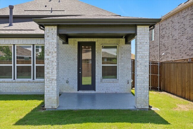 Building Photo - 3629 Highland Bayou Dr