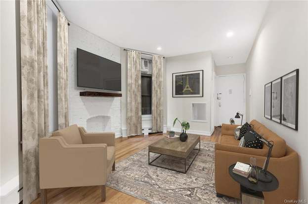 Building Photo - 69 W 106th St