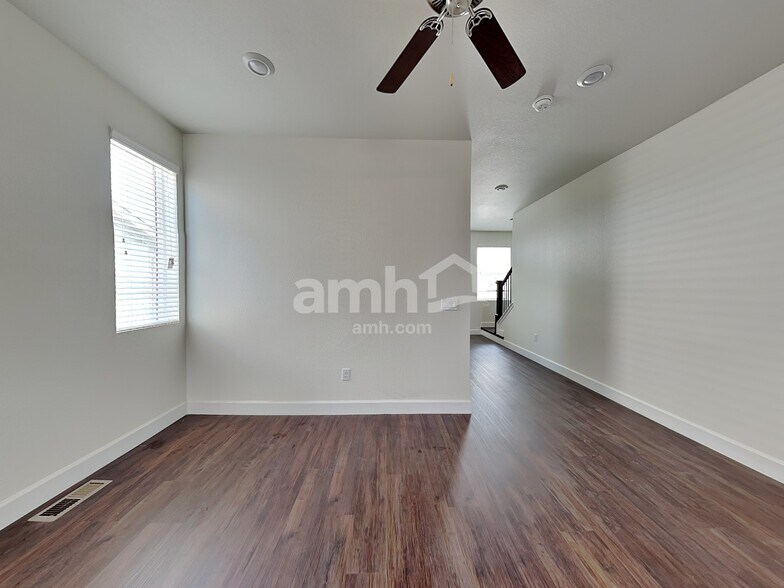 Building Photo - 8264 Joyce Cir
