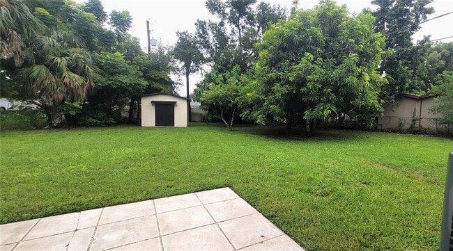 Building Photo - 2805 Gulfstream Ct