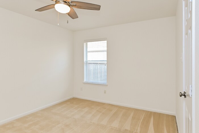 Building Photo - 15207 Bentridge Dr