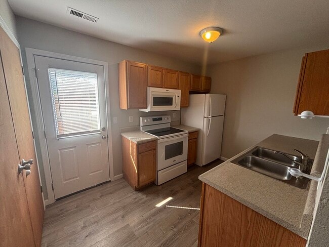 Building Photo - 5311 Currituck Ln