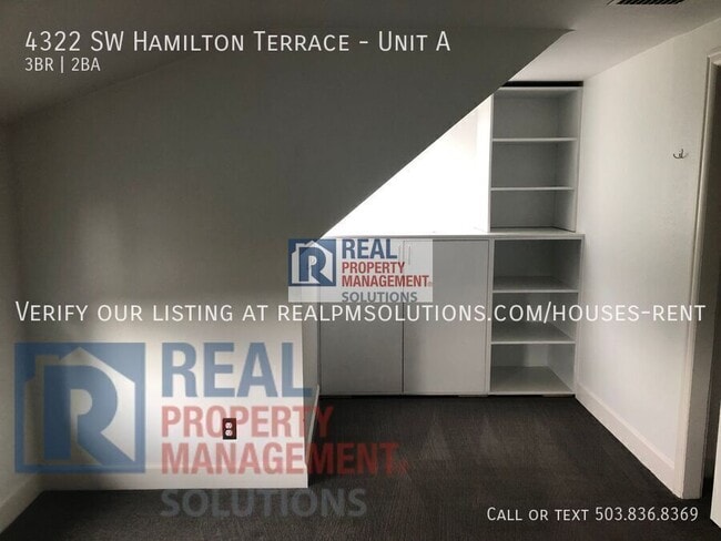 Building Photo - 4322 SW Hamilton Terrace