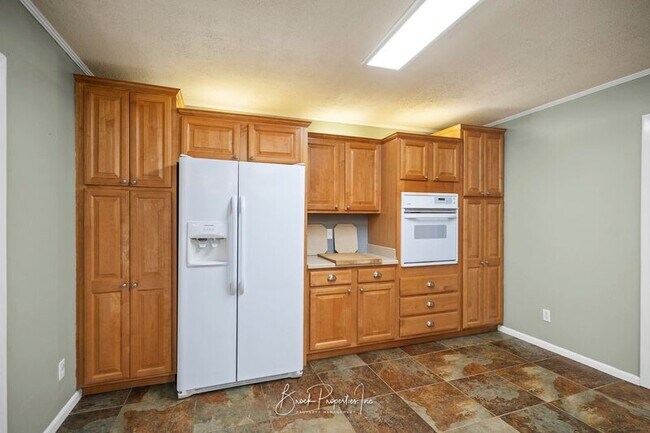Building Photo - 1511 Woodchuck Ave