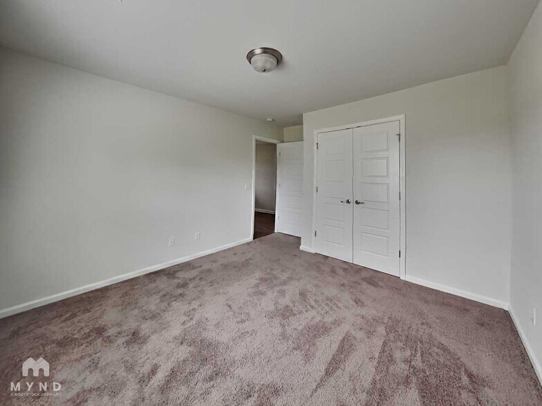 Building Photo - 125 Cook St