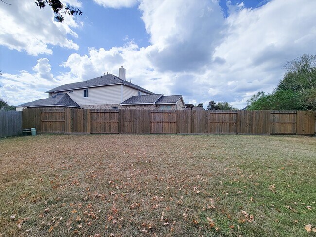Building Photo - 25219 Piney Heights Ln
