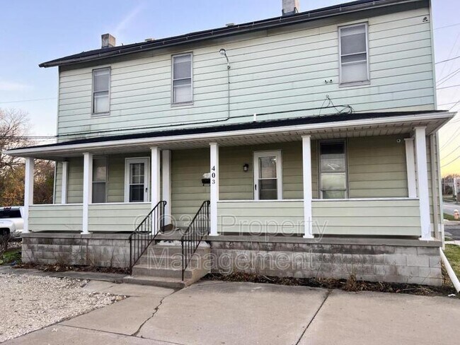 Building Photo - 403 Steel St