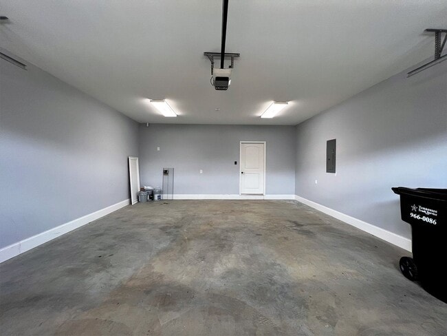 Building Photo - Stunning 4 bedroom in the Polo Club in Wes...