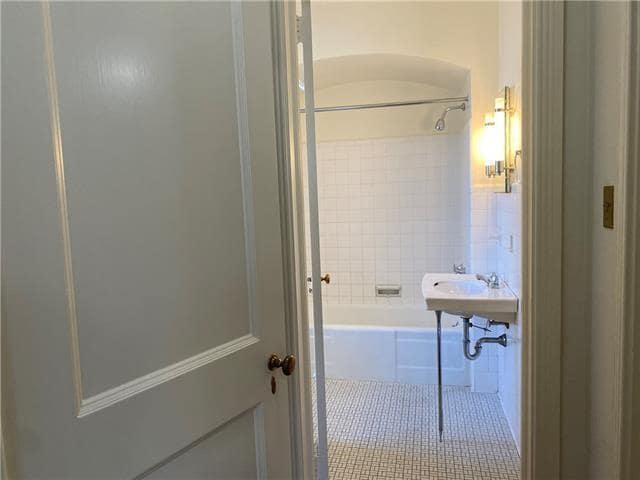 Building Photo - 1584 Jefferson Ave