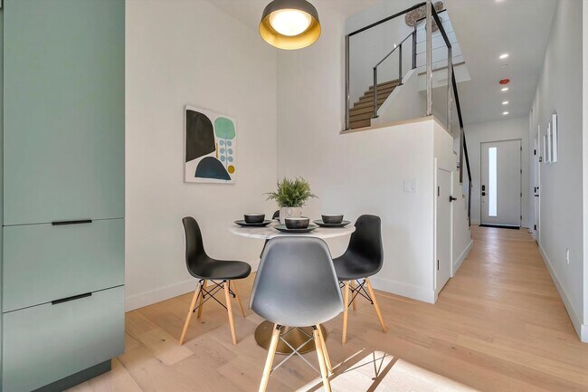 Building Photo - 103-109 Darlington