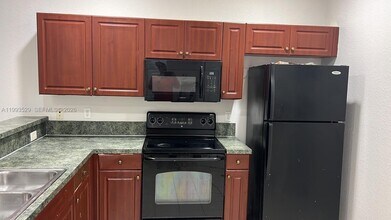 Building Photo - 1953 Freeport Dr