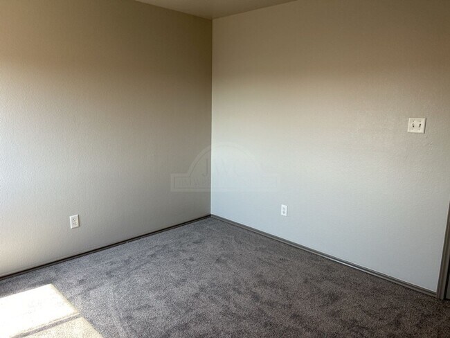 Building Photo - 5308 Birmingham Cir