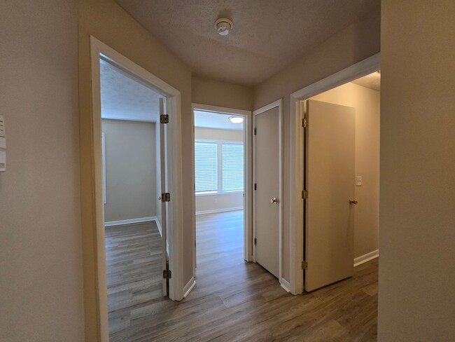 Building Photo - 6780-1 Willowbrook Dr ~ Stewarts Creek